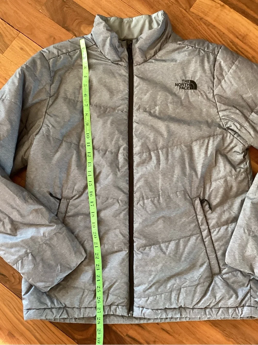 The North Face Men's Light Gray Quilted Puffer Jacket